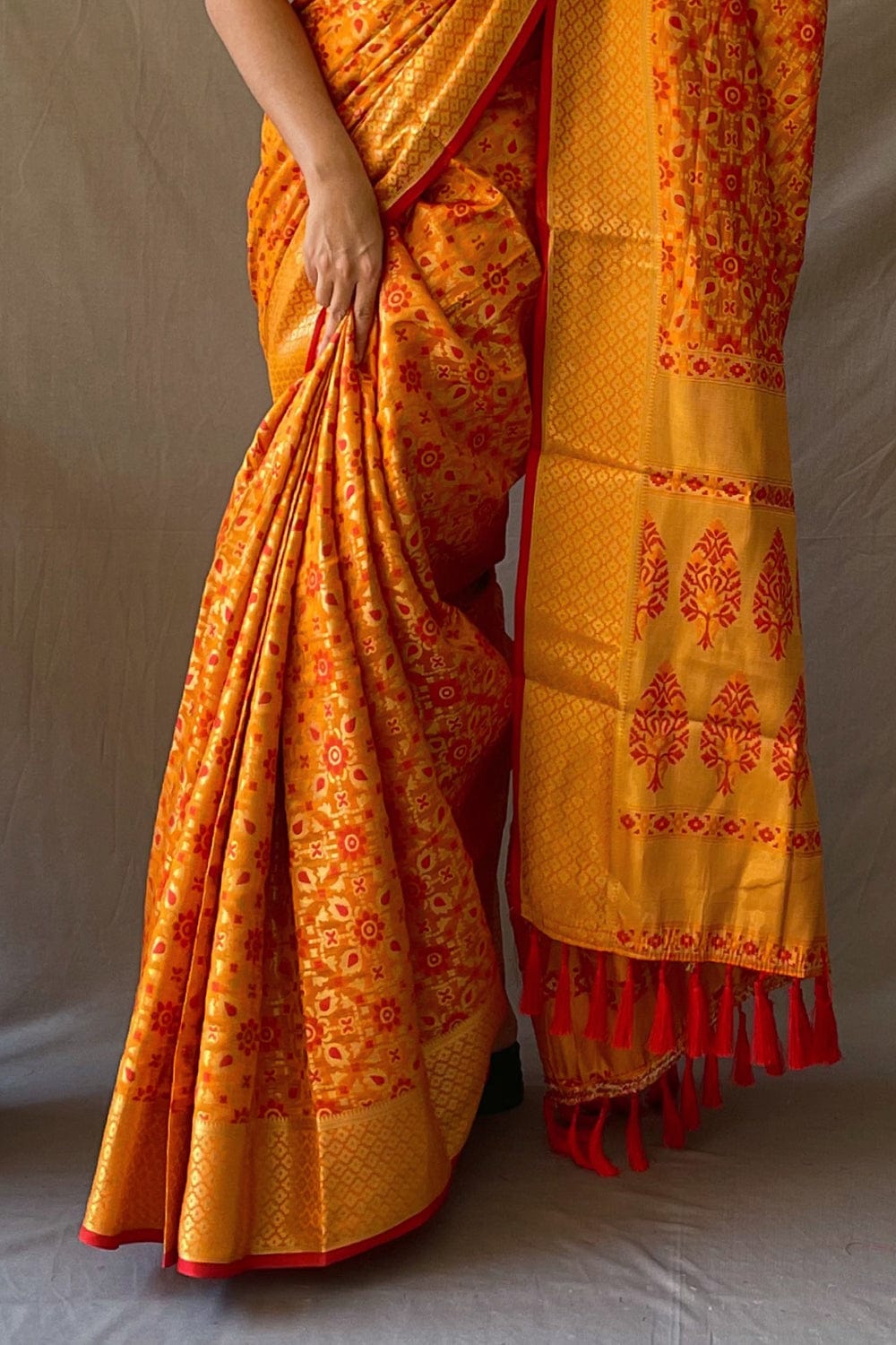 Orange & Red-Toned Floral Woven Design Zari Saree With Unstitched Blouse