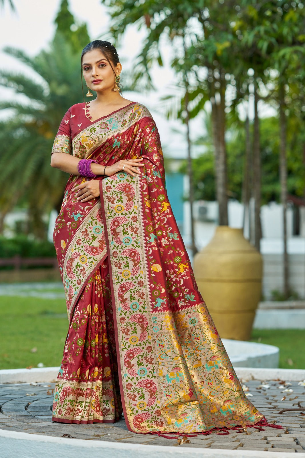 Maroon Prathani Soft Silk Saree With Unstitched Blouse Piece