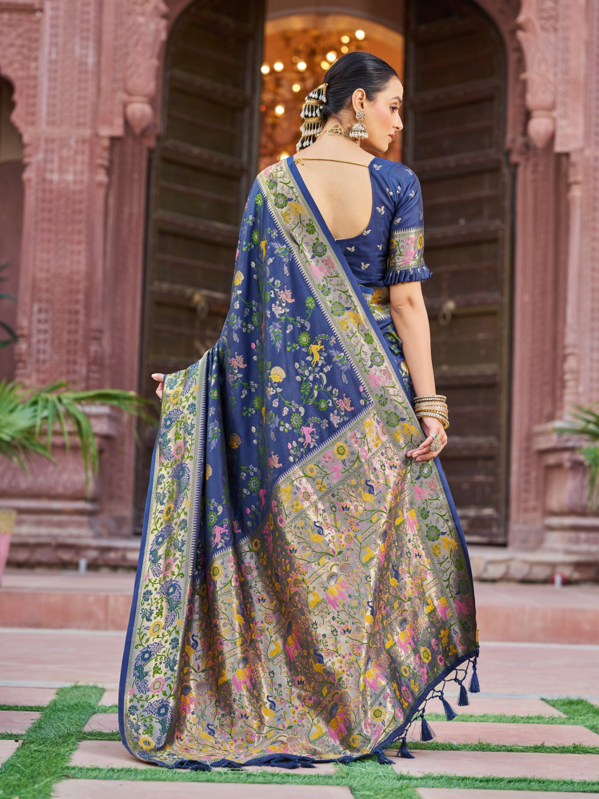 Navy Blue Prathani Soft Silk Saree With Unstitched Blouse Piece