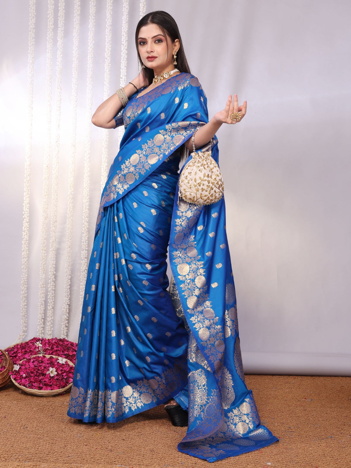 Majestic Royal Blue Banarasi Silk Saree With Unstitched Blouse Piece