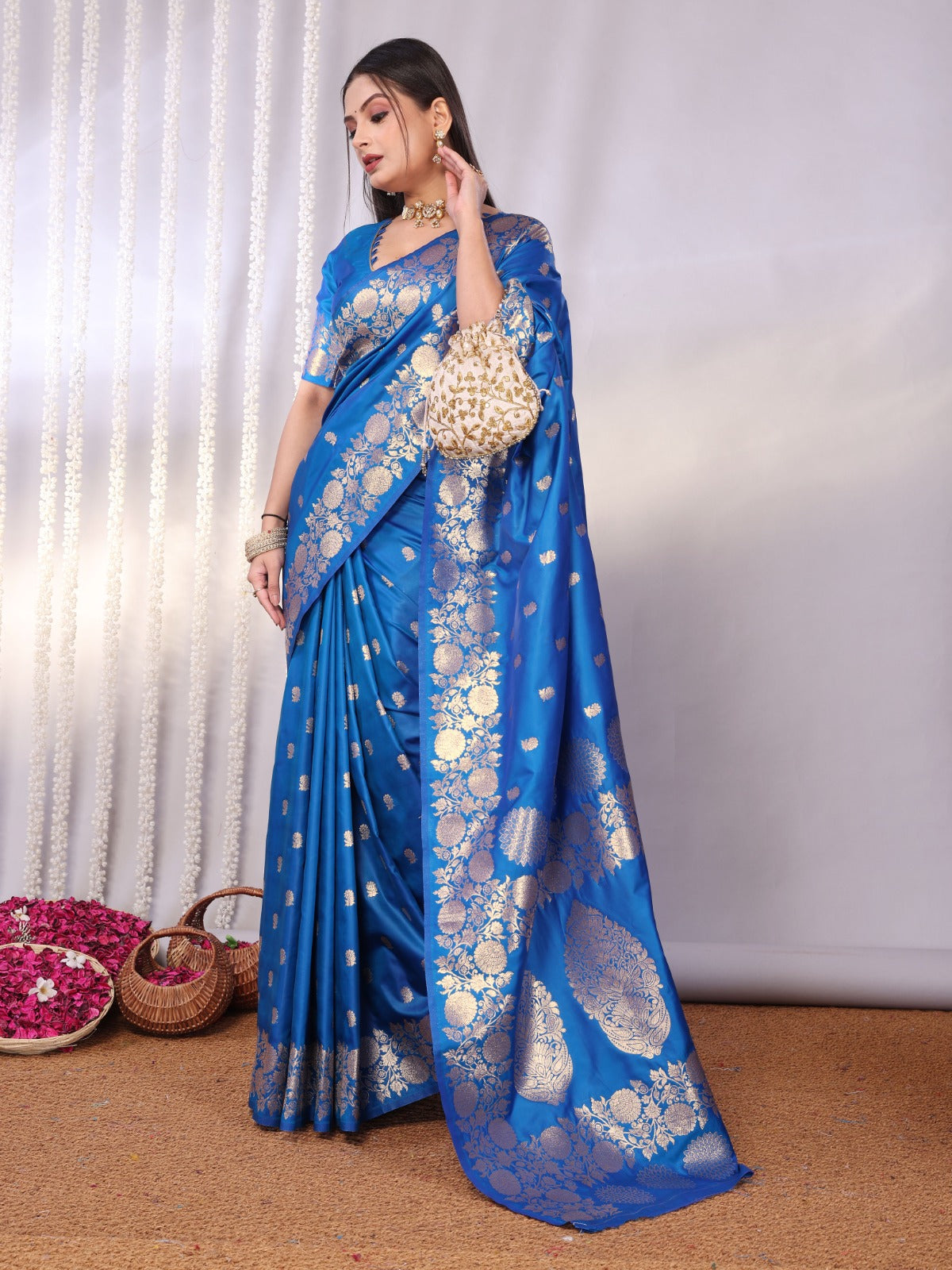 Majestic Royal Blue Banarasi Silk Saree With Unstitched Blouse Piece