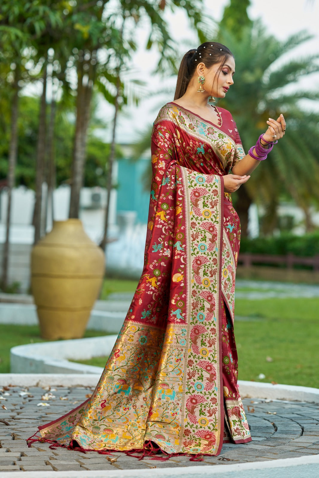 Maroon Prathani Soft Silk Saree With Unstitched Blouse Piece