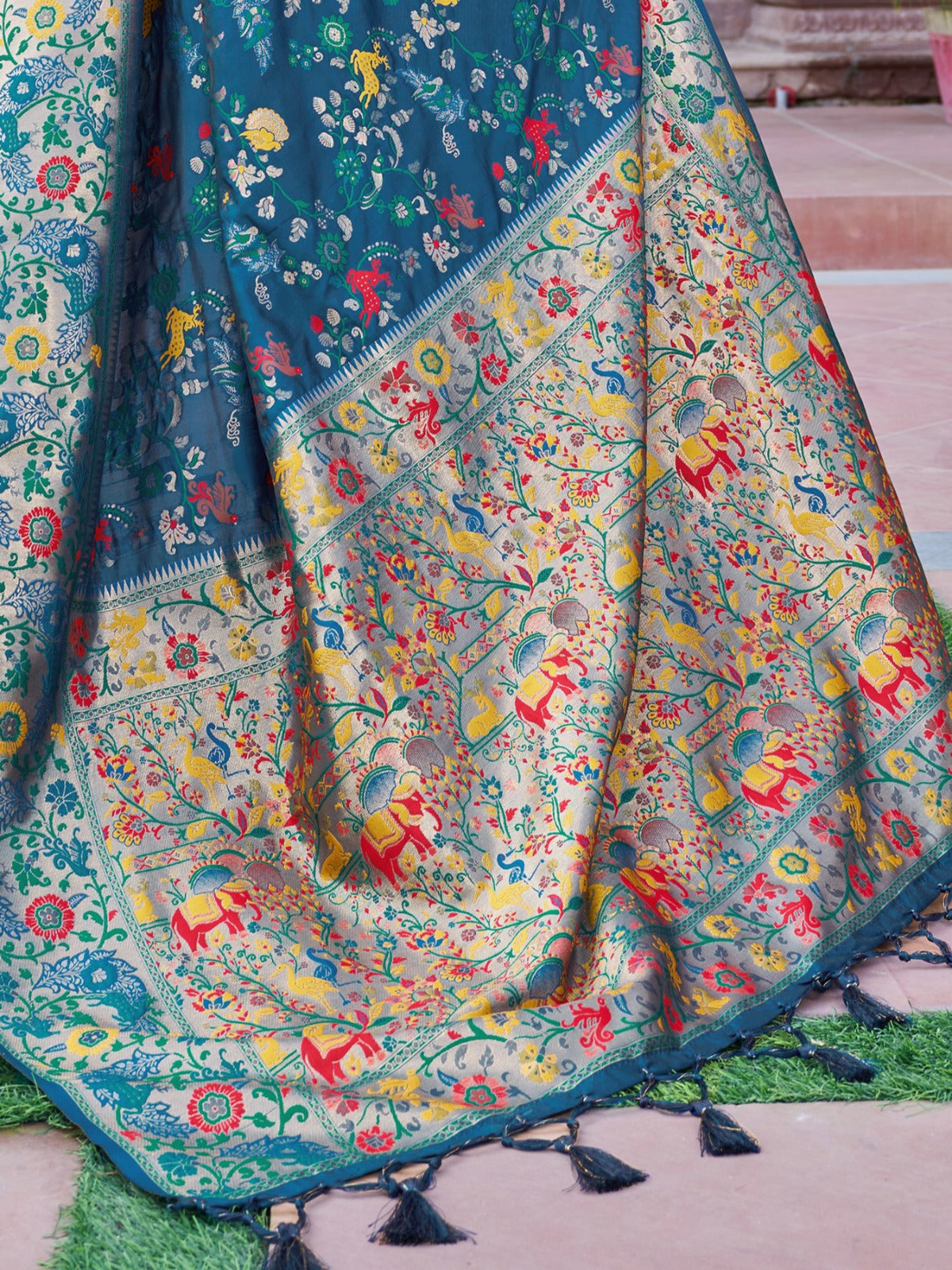Luxurious Teal Prathani Soft Silk Saree With Unstitched Blouse Piece