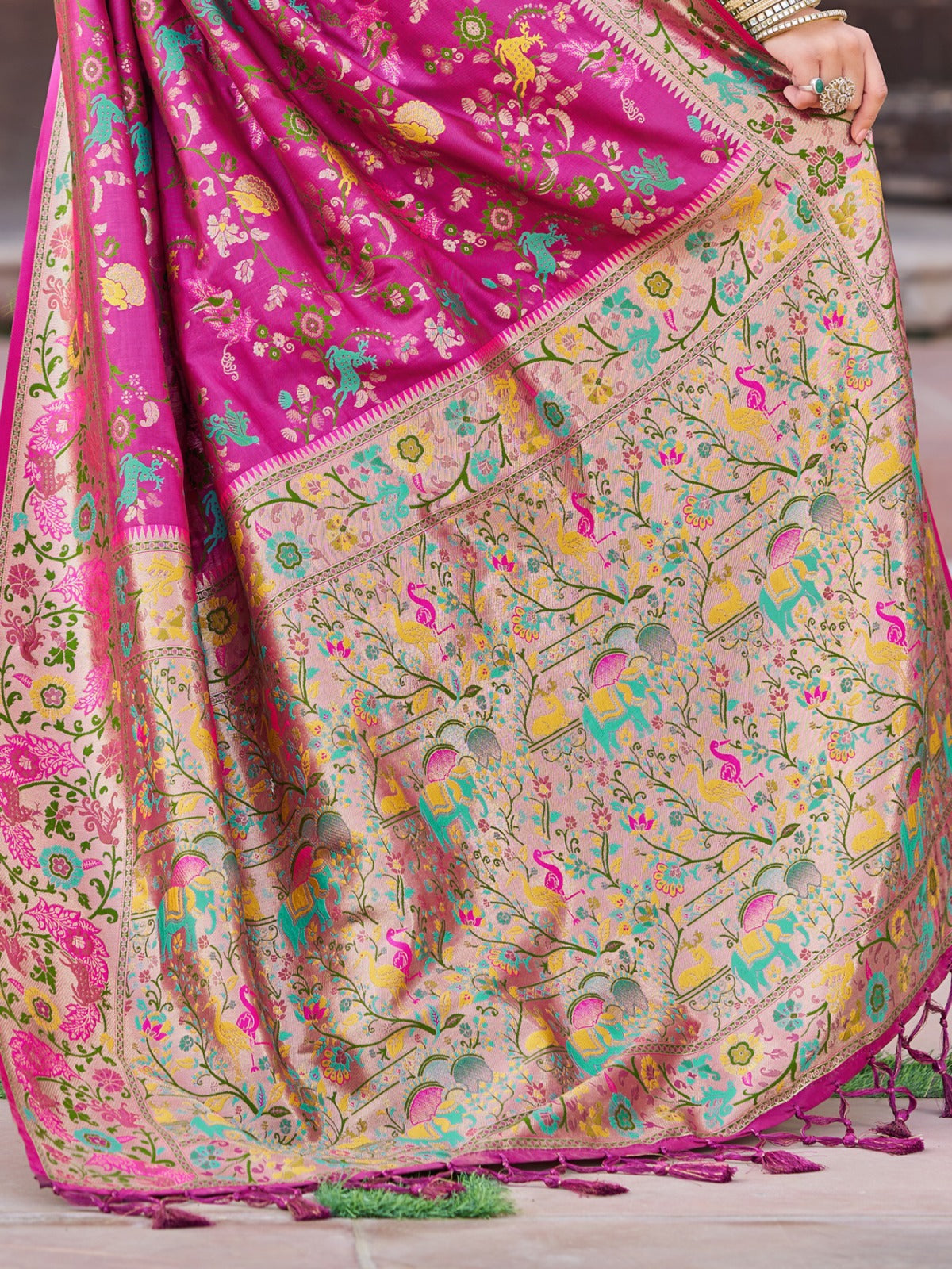 Rani Pink Prathani Soft Silk Saree With Unstitched Blouse Piece