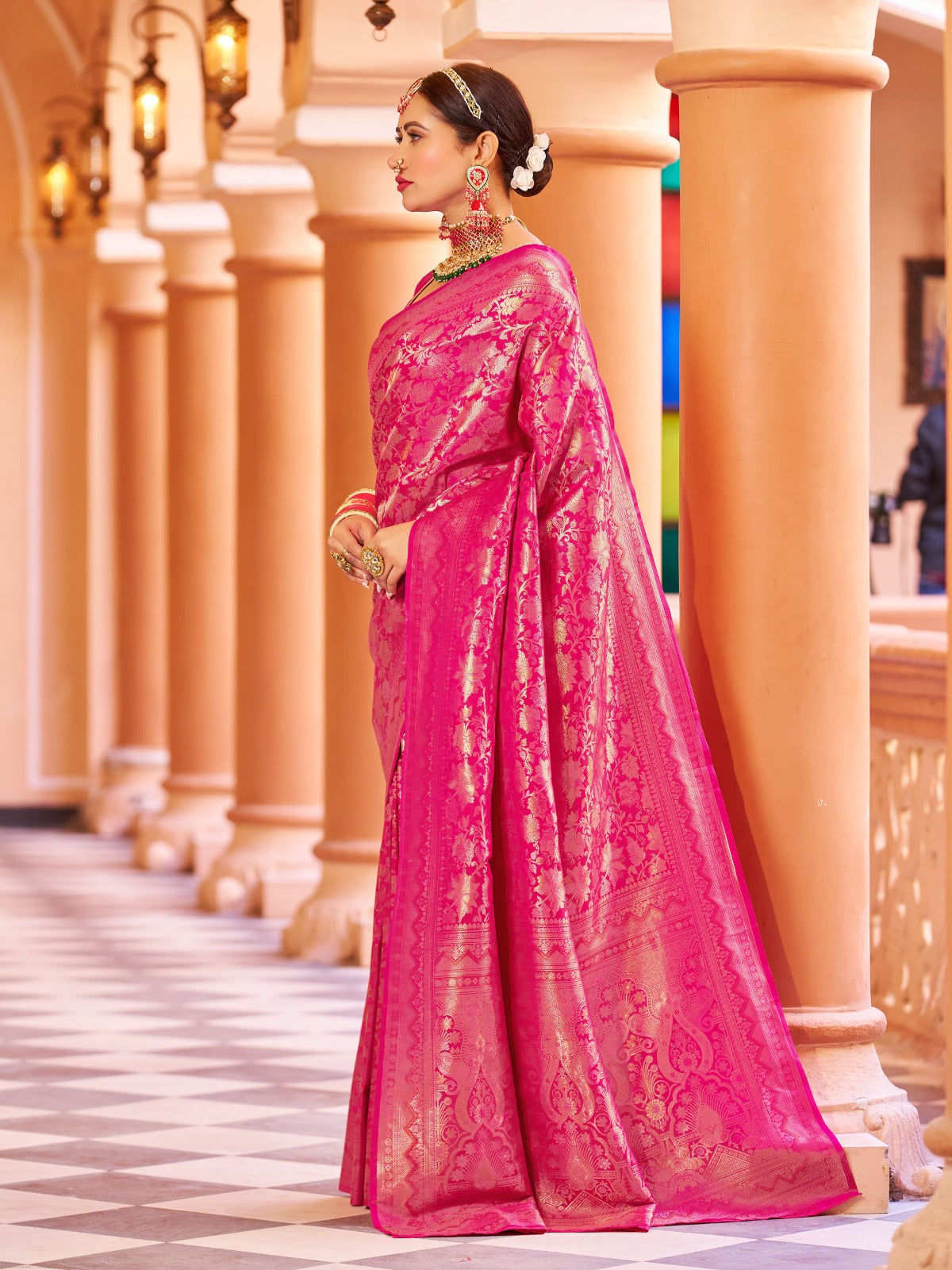 Cheerful Pink Silk Saree With Unstitched Blouse Piece