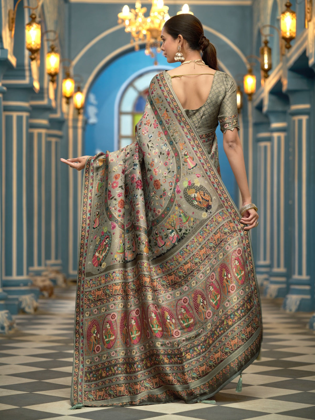 Dusty Olive Viscose Dolla Silk Saree With Silk Unstitched Blouse Piece