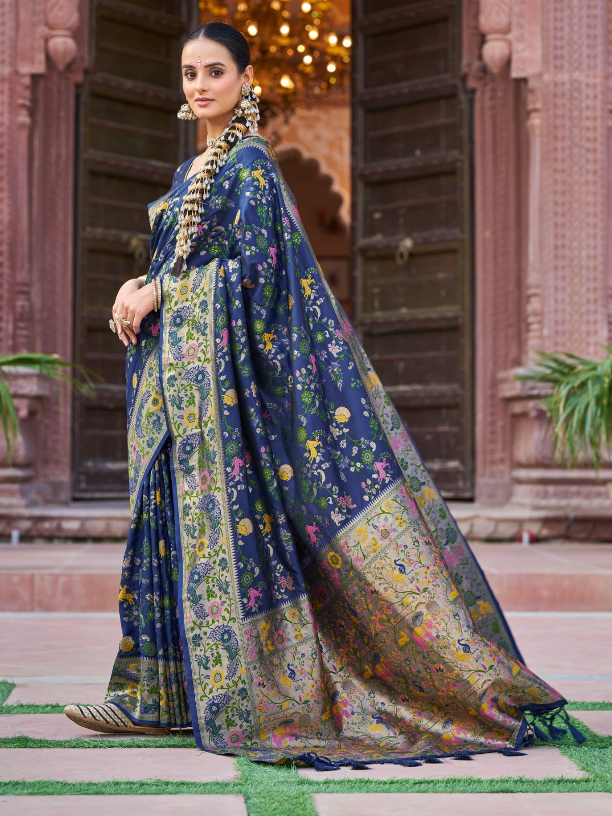 Navy Blue Prathani Soft Silk Saree With Unstitched Blouse Piece