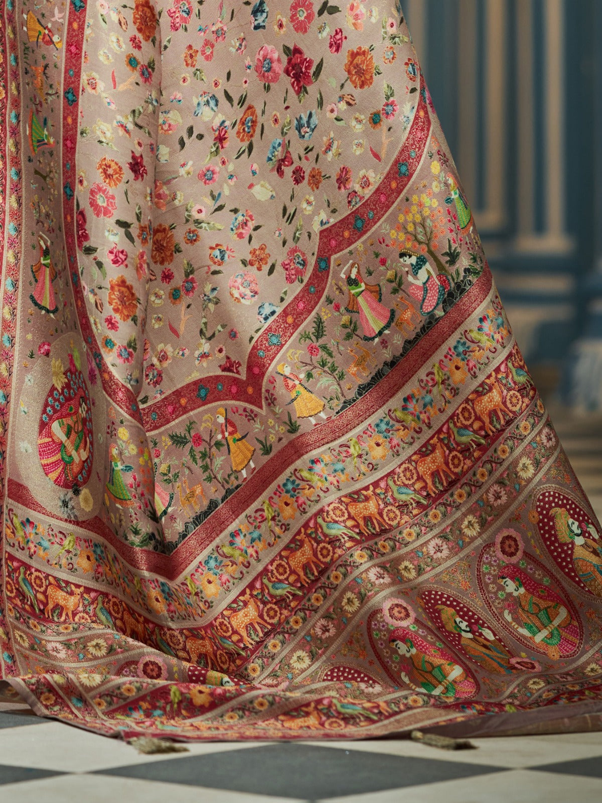 Beige Pink Viscose Dolla Silk Saree With Silk Unstitched Blouse Piece
