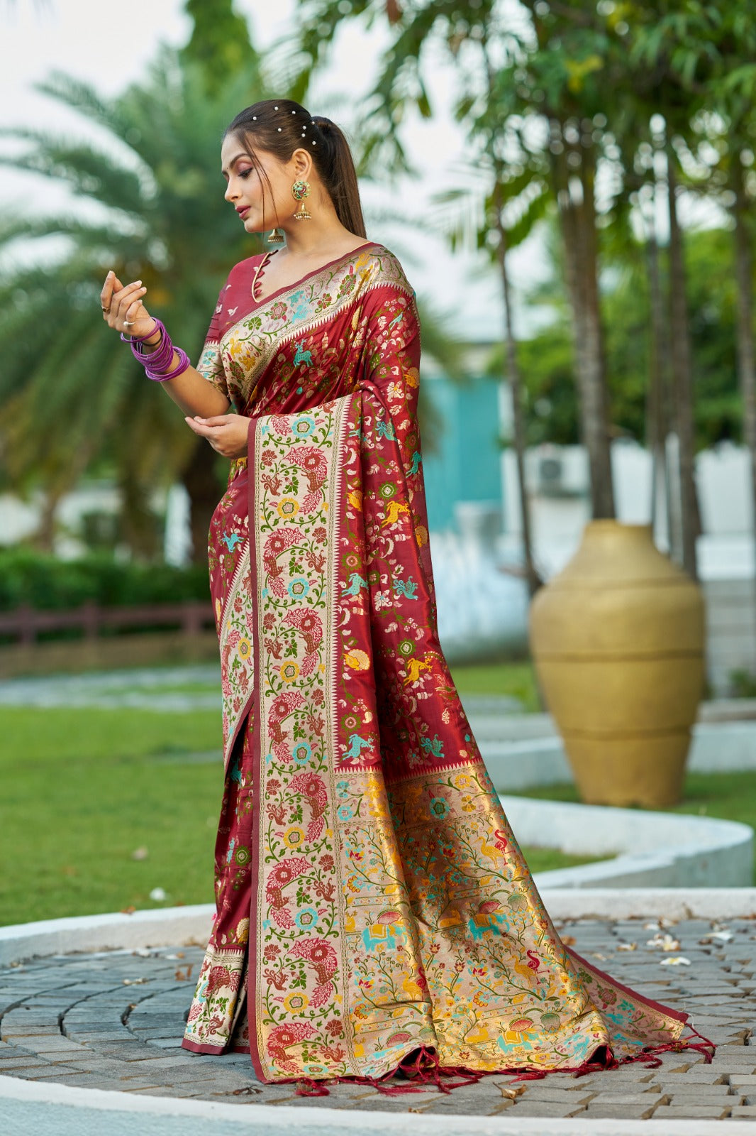 Maroon Prathani Soft Silk Saree With Unstitched Blouse Piece