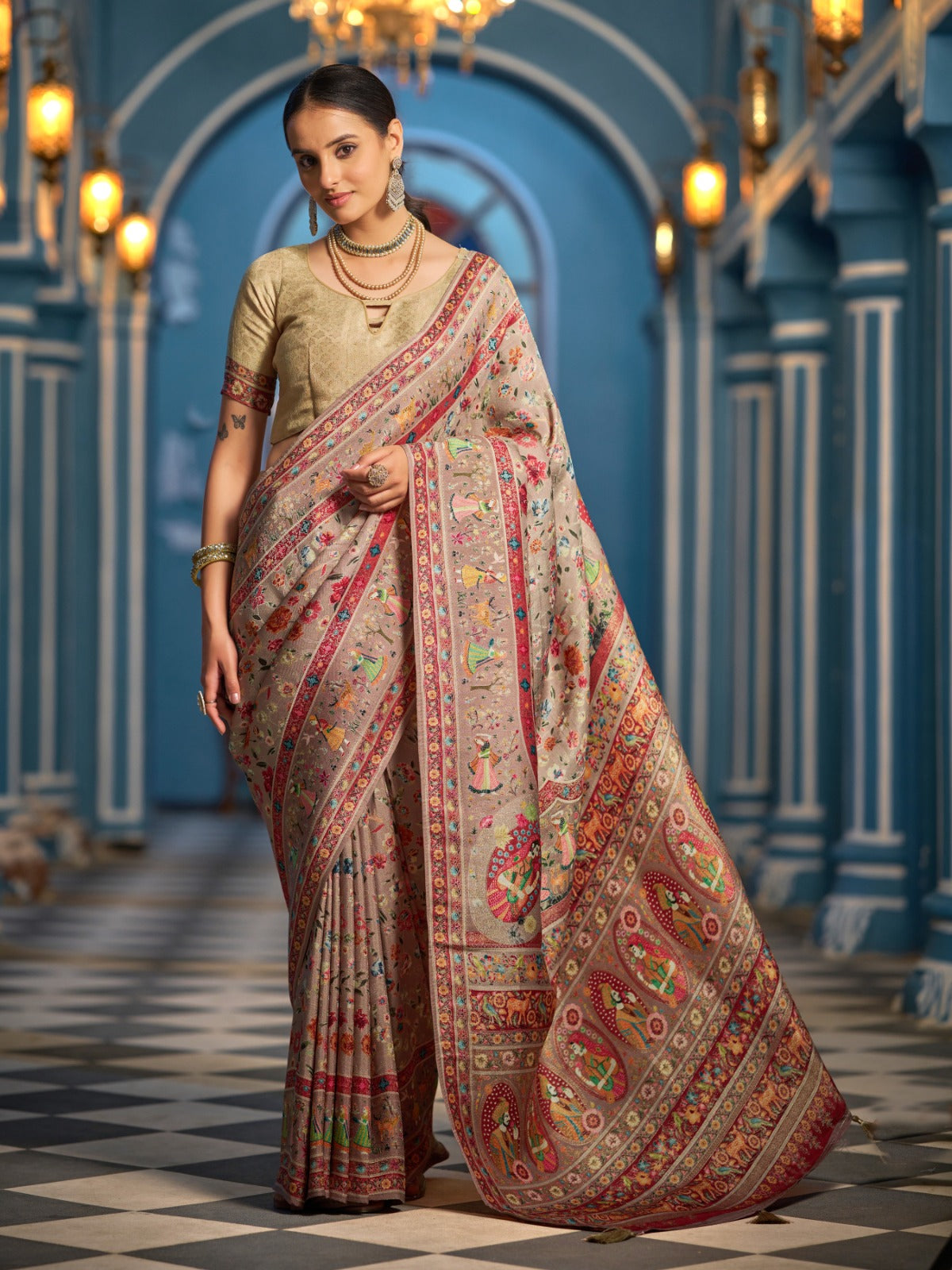 Beige Pink Viscose Dolla Silk Saree With Silk Unstitched Blouse Piece