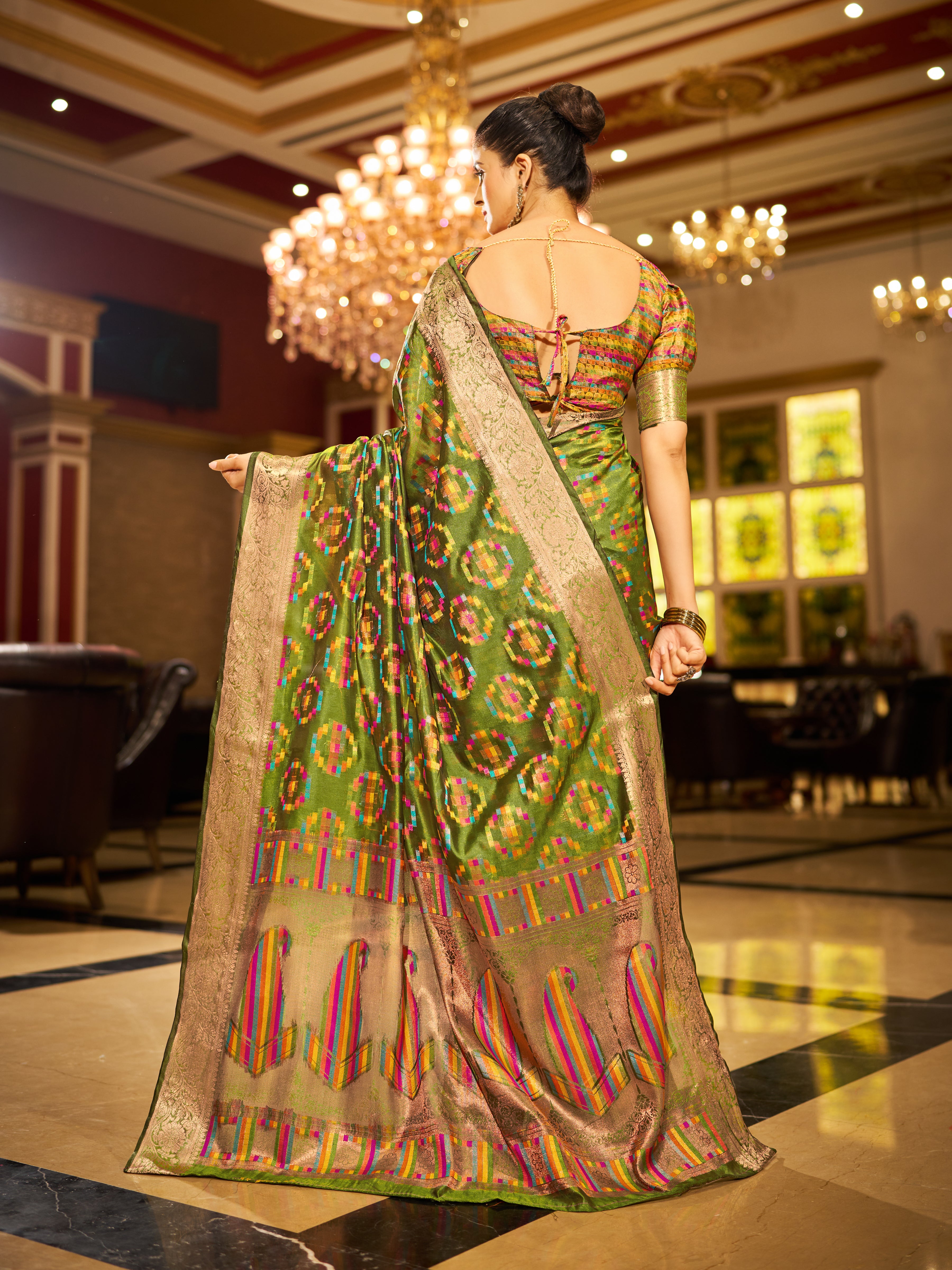 Mehendi Green and dazzling Gold Organza Saree With Unstitched Blouse