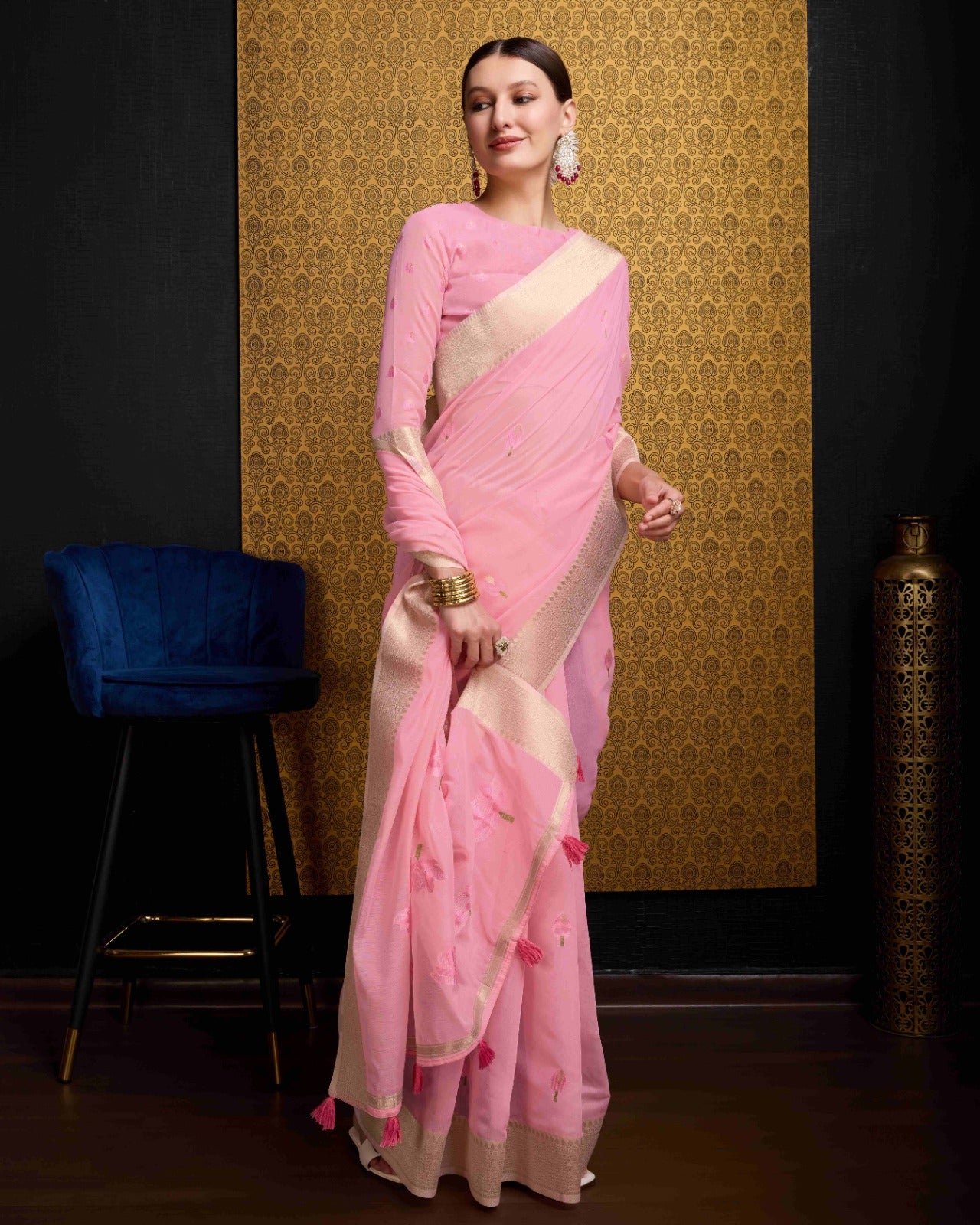 Baby Pink Cotton Linen Saree With Pure Cotton Unstitched Blouse Piece