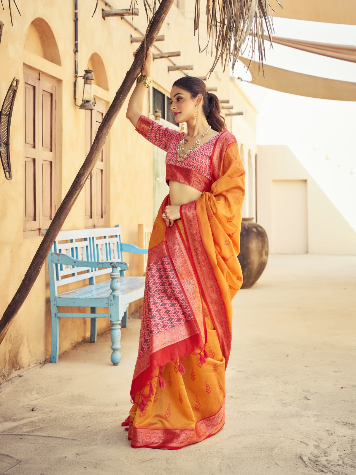 Orange Raw Silk Saree With Silk Unstitched Blouse Piece