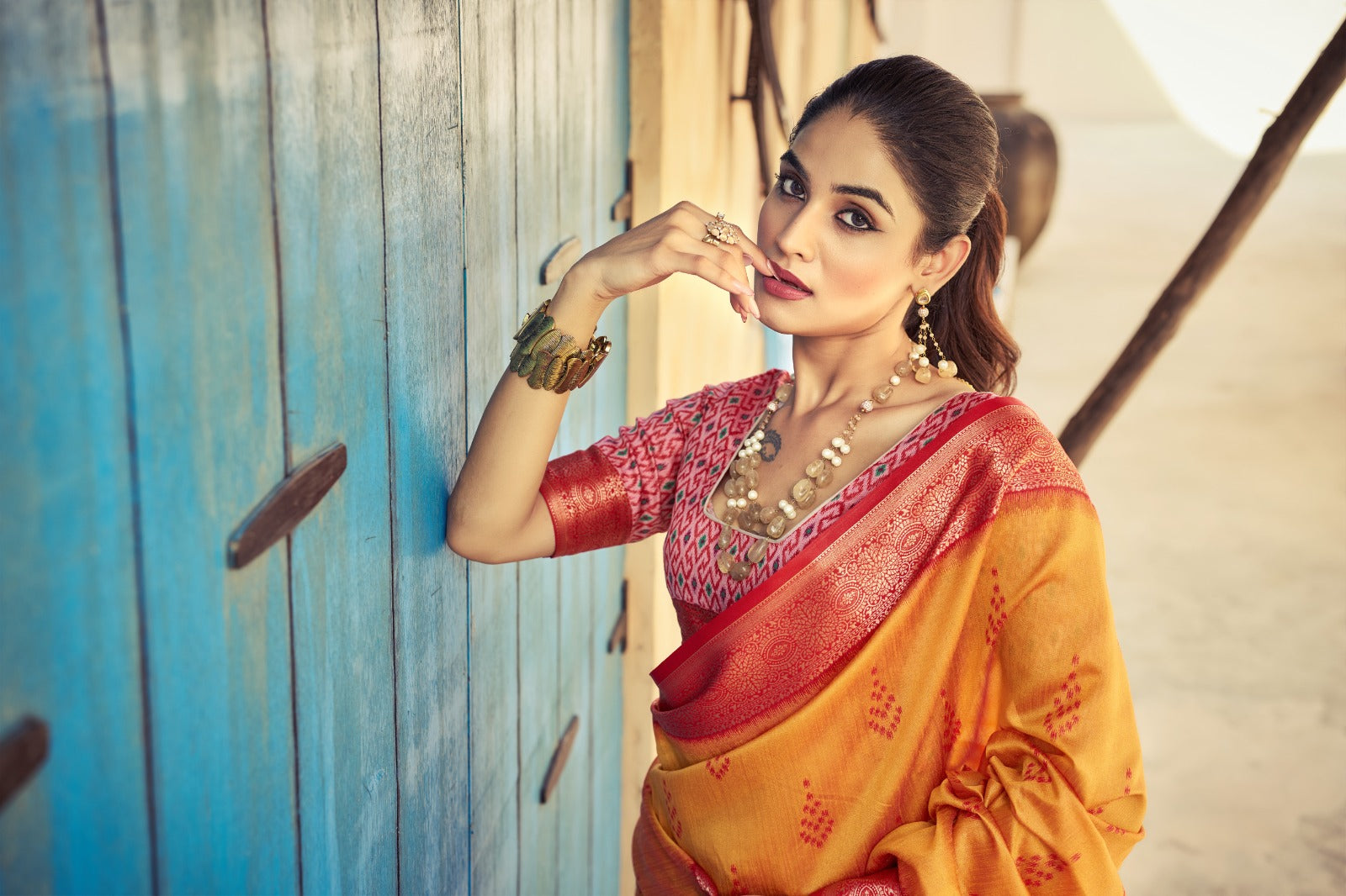Orange Raw Silk Saree With Silk Unstitched Blouse Piece
